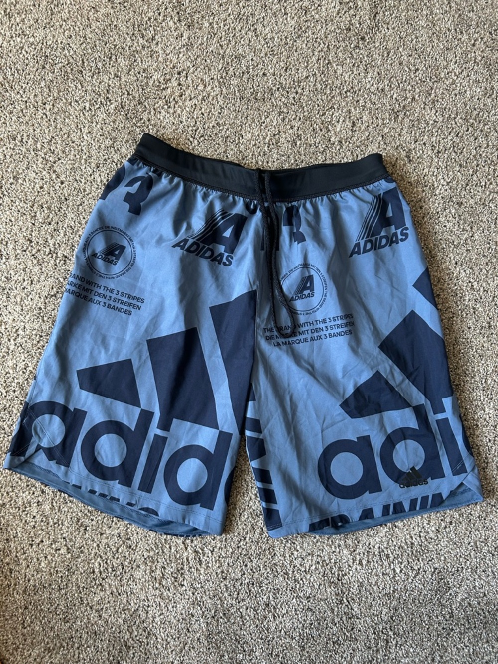 Adidas Men's Blue Graphic Shorts Size Large - NEVER WORN - Discontinued